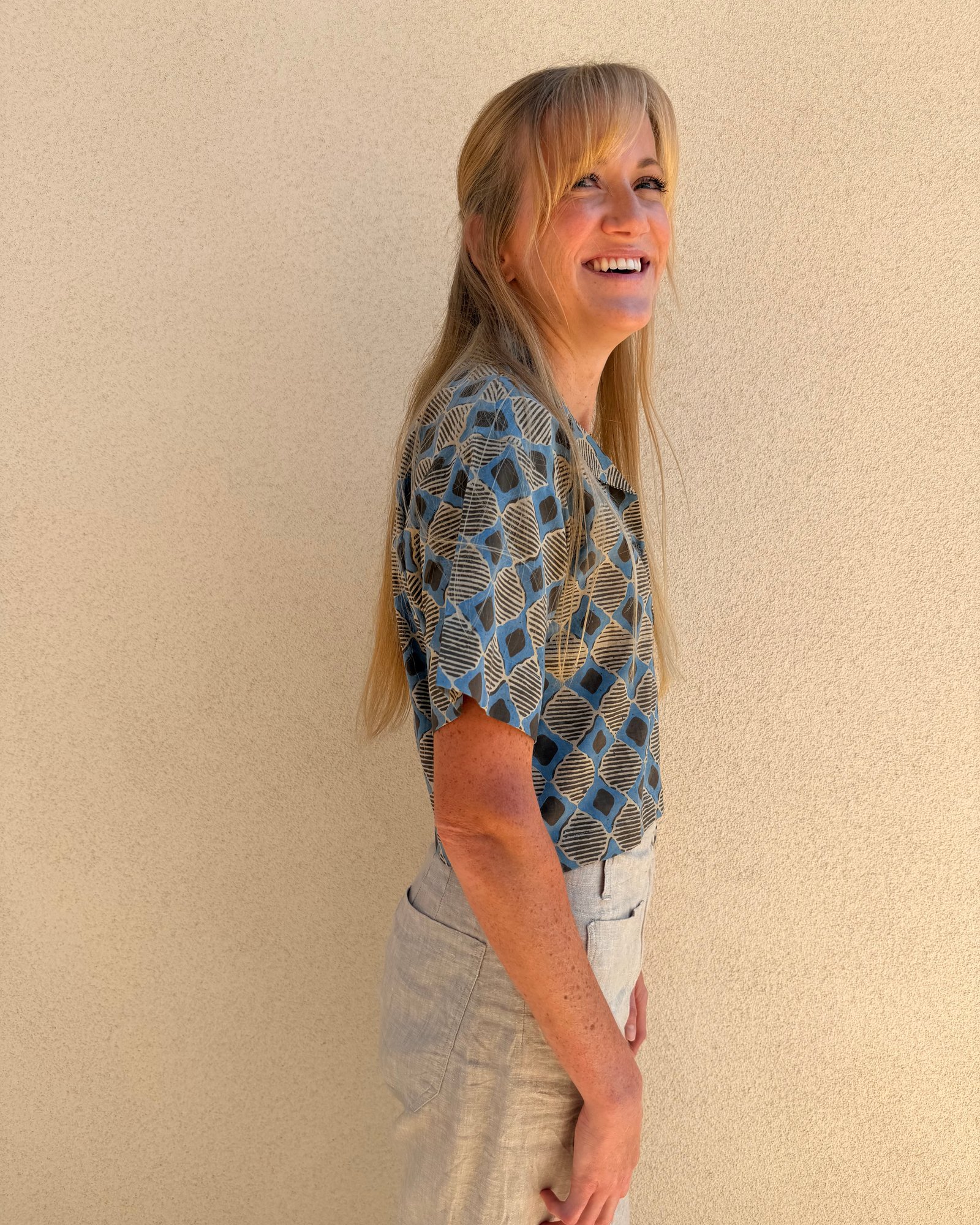 The Morning Market Shirt in Earl Grey, photograph 4 of 7